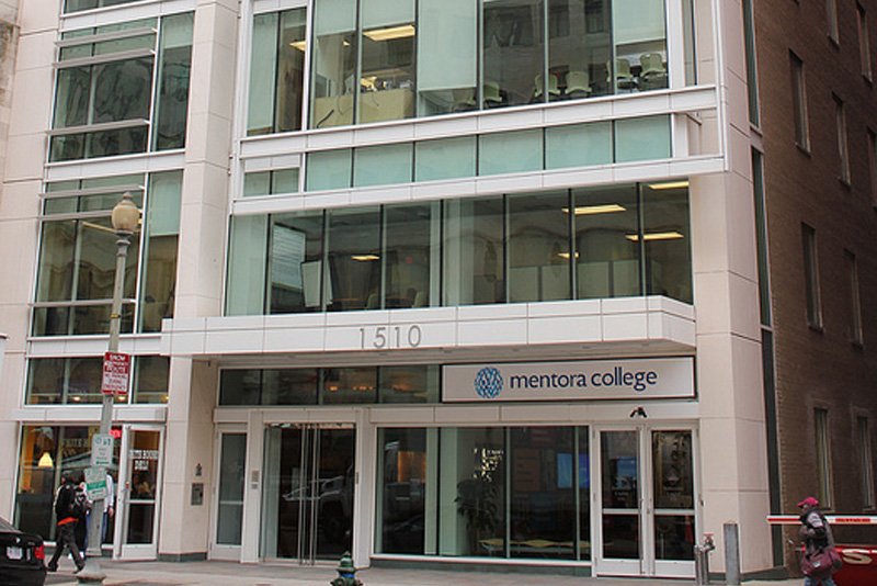 Mentora College